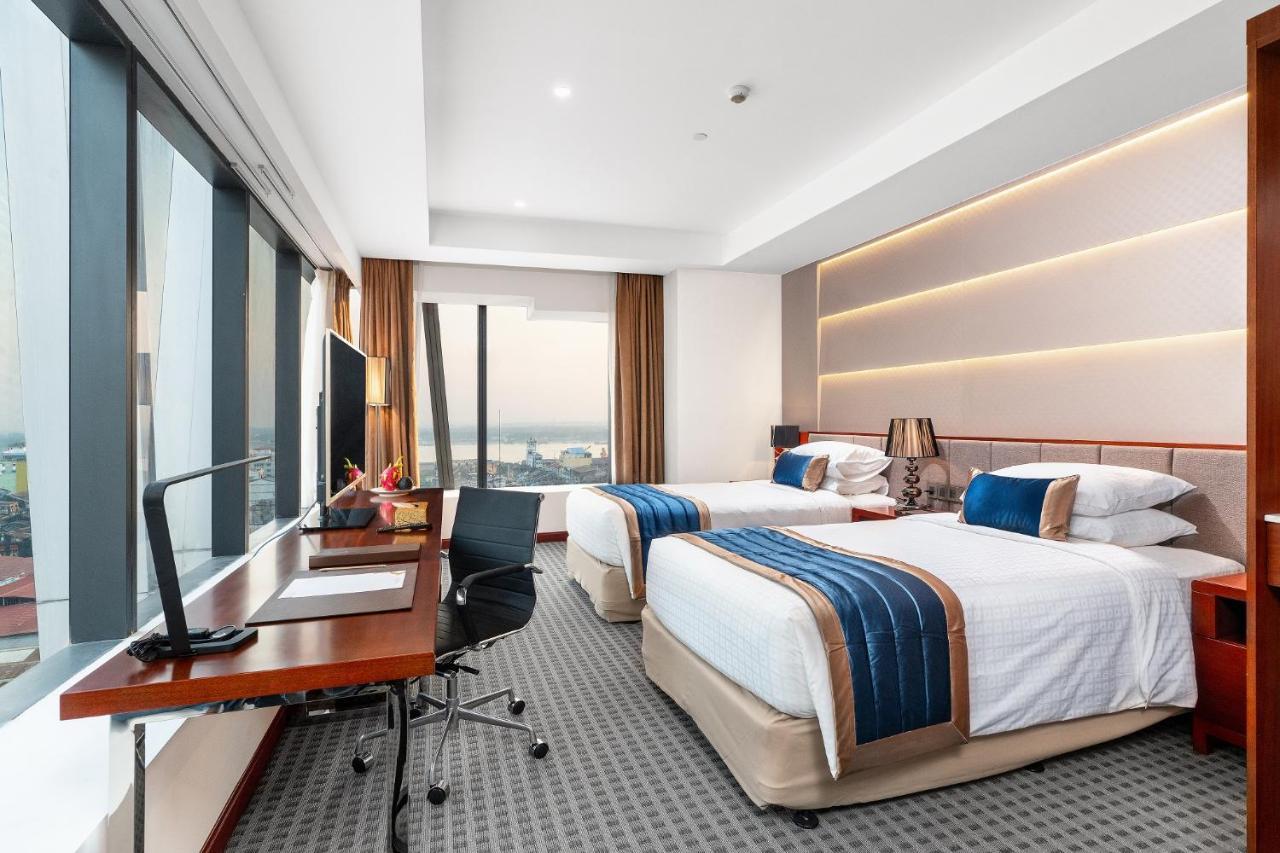 Yangon Thanlwin Hotel Екстер'єр фото