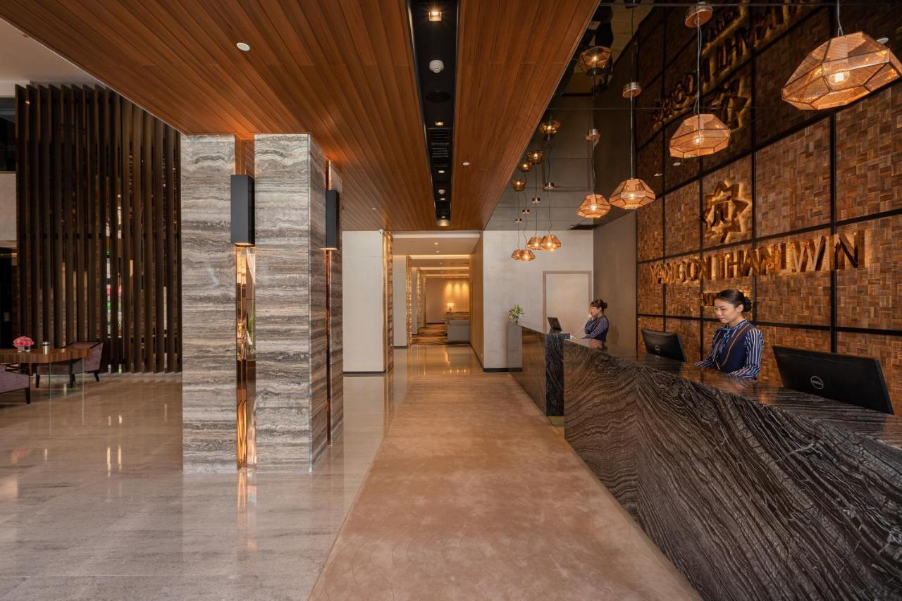 Yangon Thanlwin Hotel Екстер'єр фото