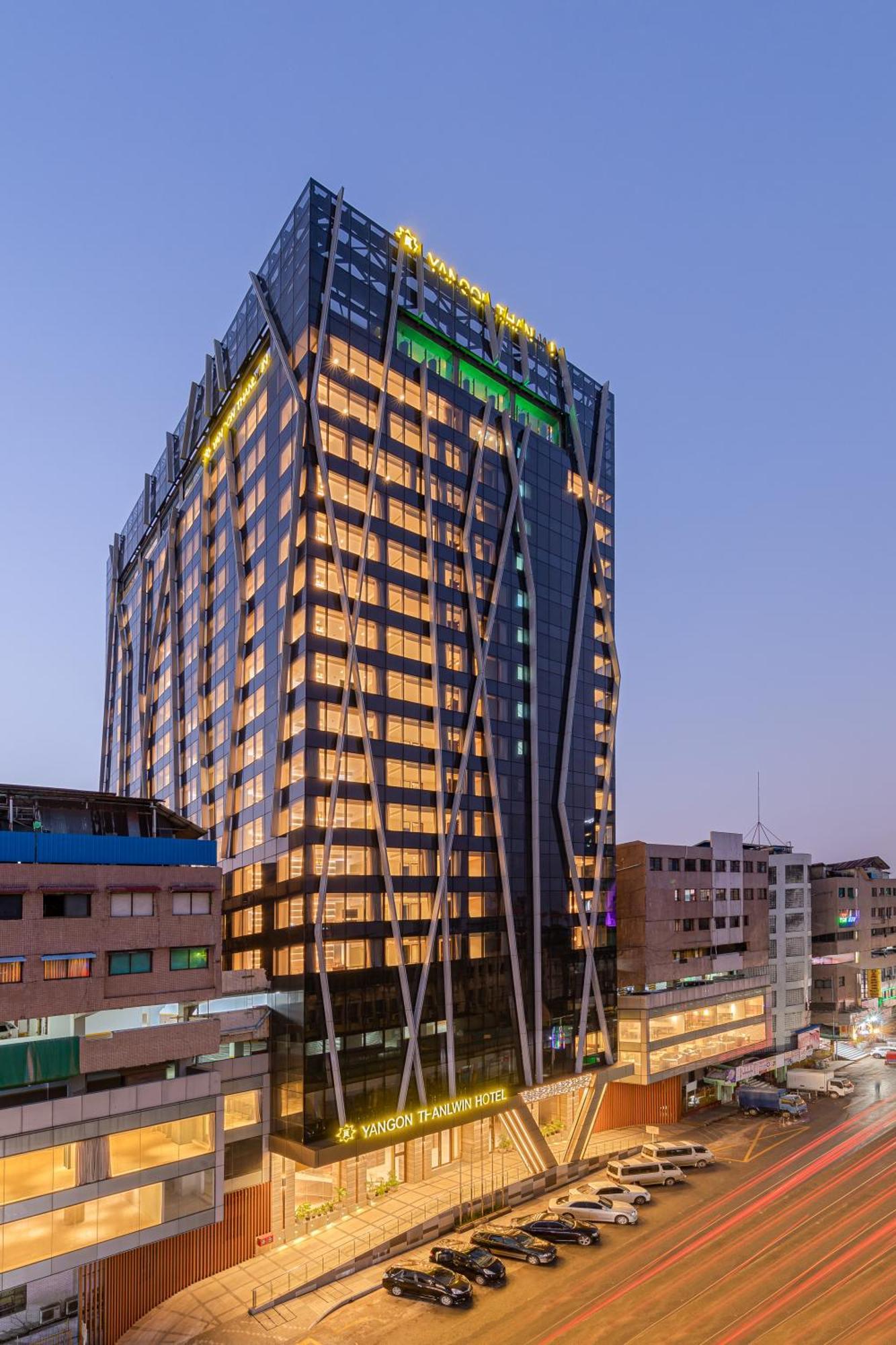 Yangon Thanlwin Hotel Екстер'єр фото