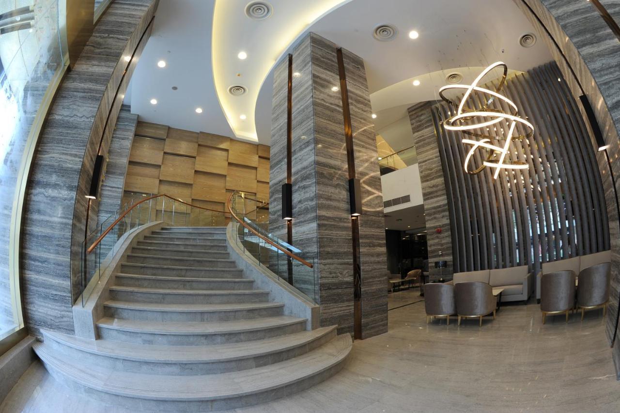 Yangon Thanlwin Hotel Екстер'єр фото